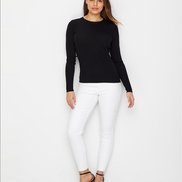 SPANX DISTRESSED DENIM LEGGINGS - Picture 4 of 8